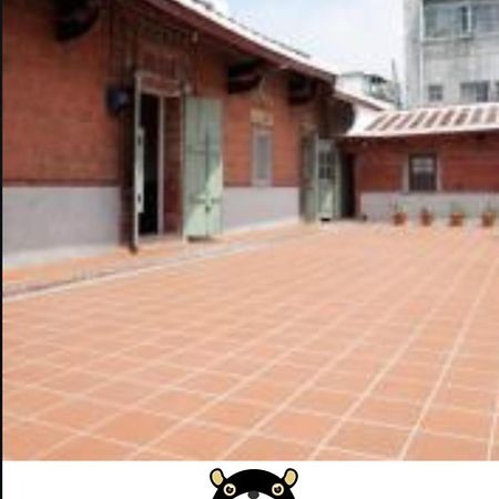 左營蓮潭郭家百年古厝 Hotell Kaohsiung Exteriör bild